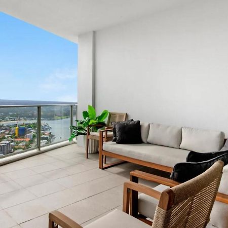 Circle On Cavill By Vaun Aparthotel Gold Coast Exterior photo