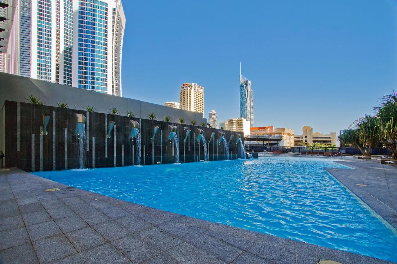 Circle On Cavill By Vaun Aparthotel Gold Coast Exterior photo