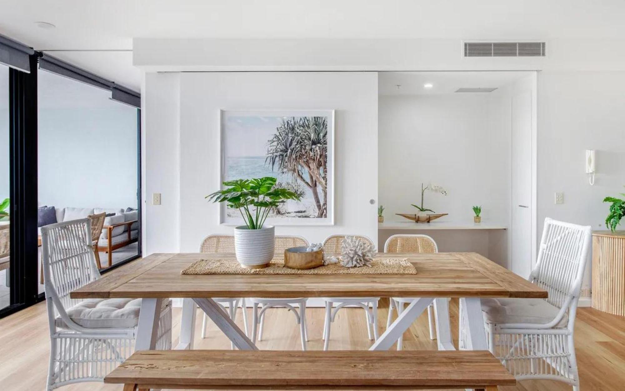 Circle On Cavill By Vaun Aparthotel Gold Coast Exterior photo