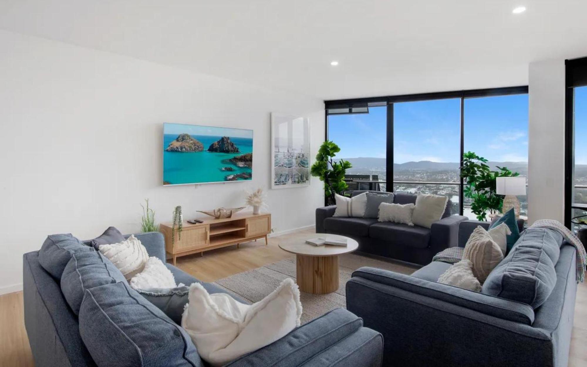 Circle On Cavill By Vaun Aparthotel Gold Coast Exterior photo