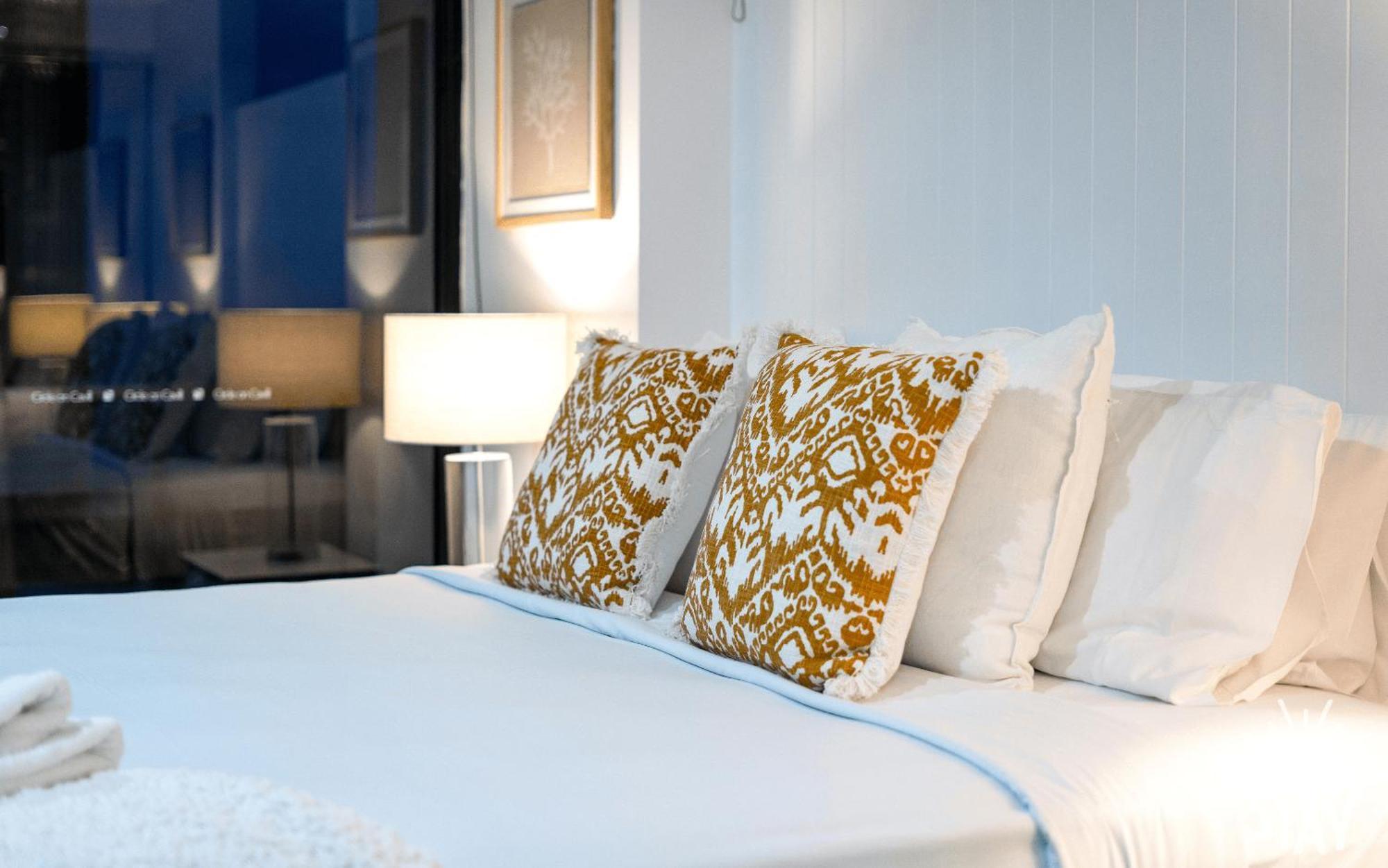 Circle On Cavill By Vaun Aparthotel Gold Coast Exterior photo