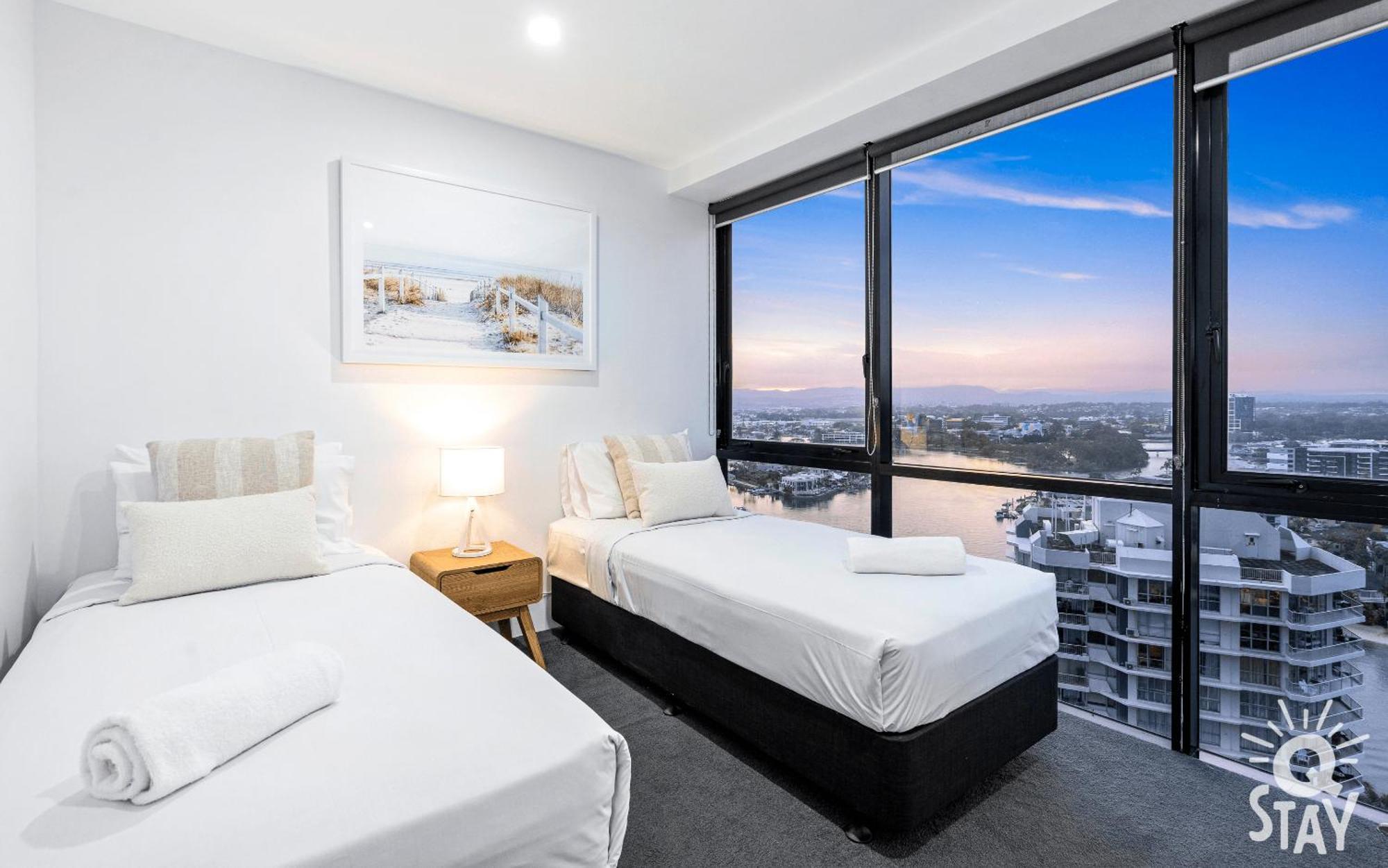 Circle On Cavill By Vaun Aparthotel Gold Coast Exterior photo