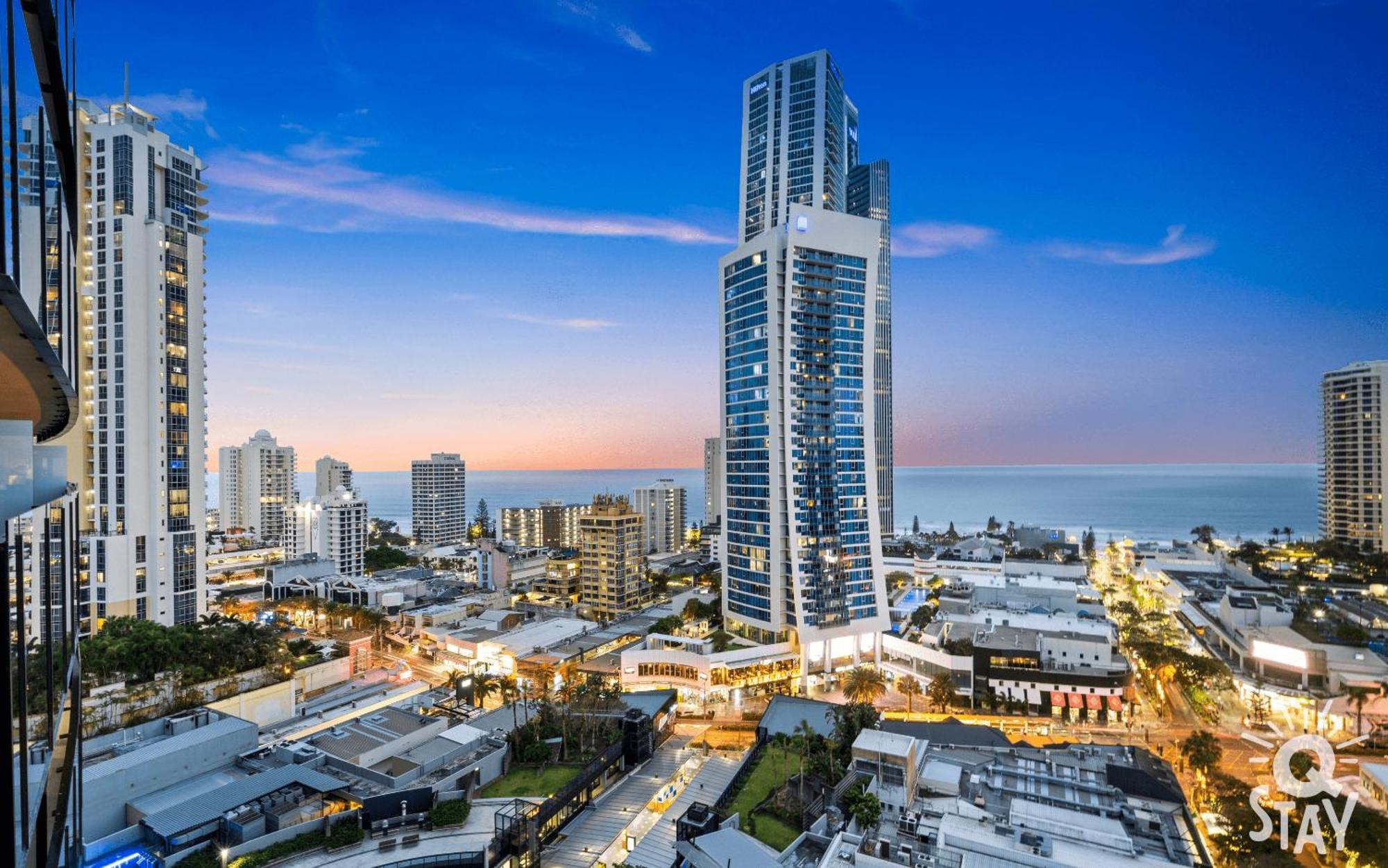 Circle On Cavill By Vaun Aparthotel Gold Coast Exterior photo