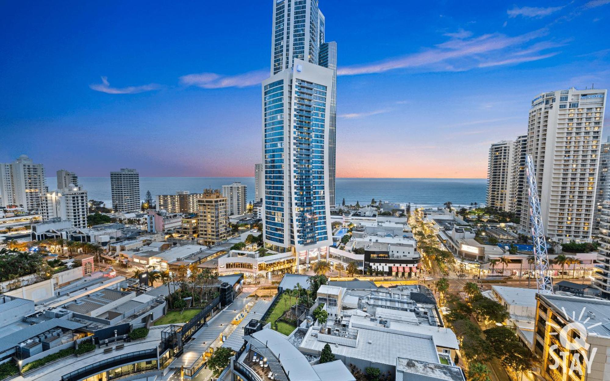 Circle On Cavill By Vaun Aparthotel Gold Coast Exterior photo