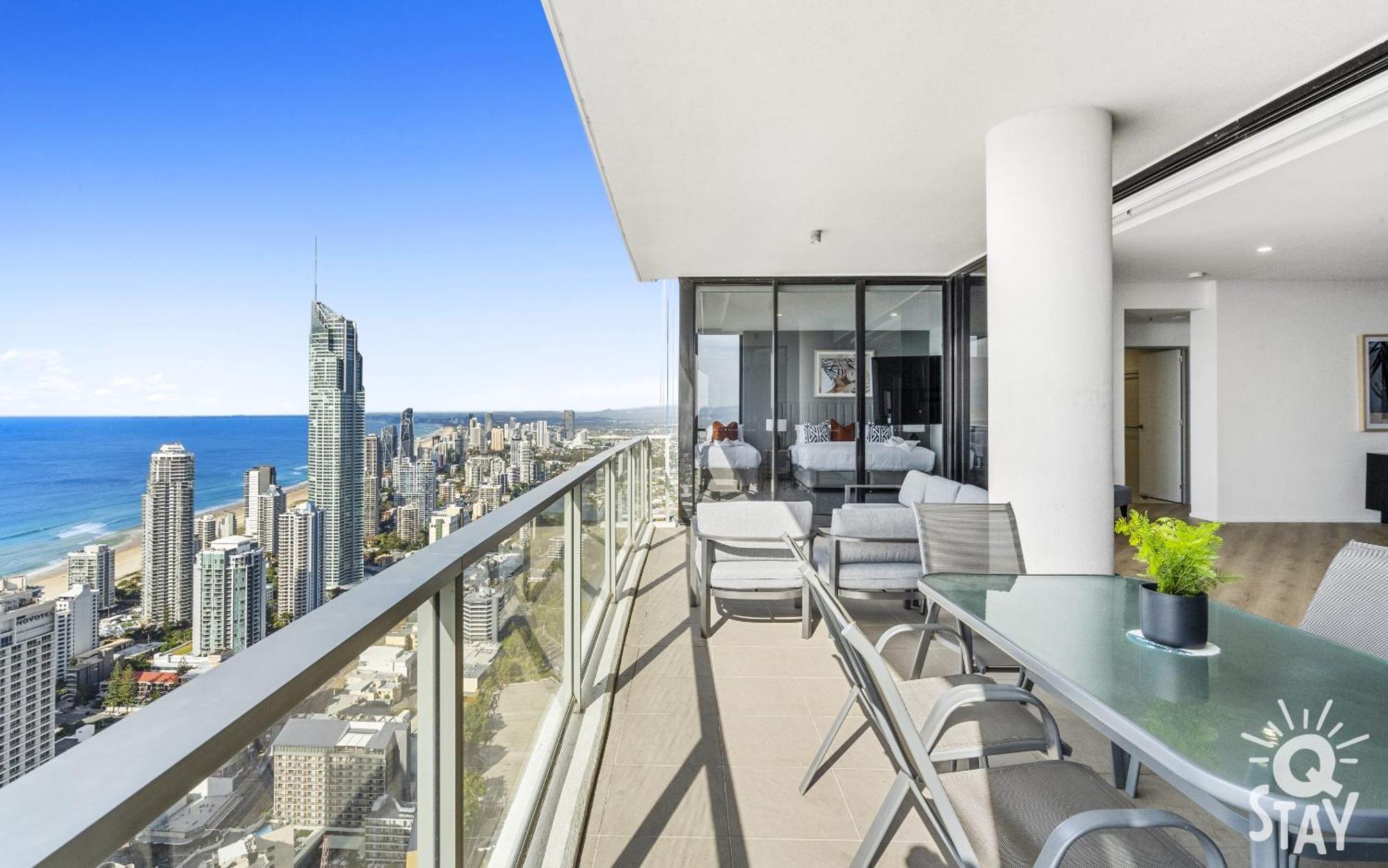 Circle On Cavill By Vaun Aparthotel Gold Coast Exterior photo